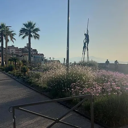 De Charme, 2p, Terrasse, Vue Mer, Clim, Garage Apartment Juan-les-Pins